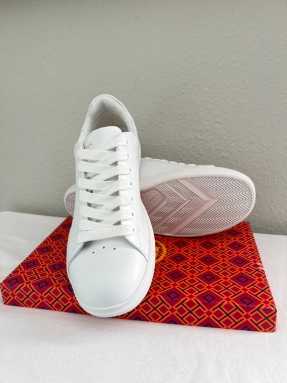 Tory Burch Howell Court ‘Valley Forge' Low Top Sneakers Titanium White US 7M